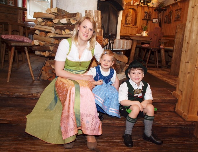 Tracht für groß und klein Tracht für groß und klein